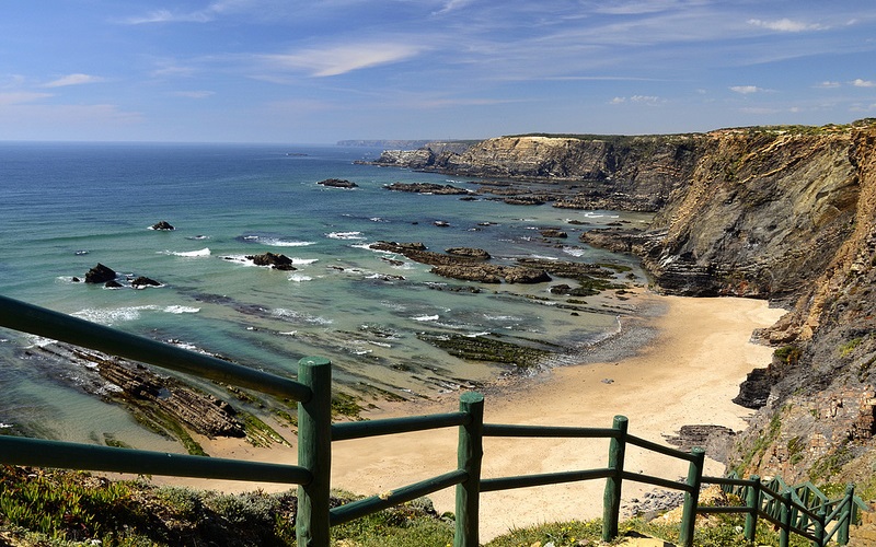 /fileuploads/COSTA VICENTINA/quintadosardanito_costa_vicentina_zambujeiradomar_alentejo_turismo PRAIA_PRAIA_ZAMBUJEIRA DO MAR_15.jpg